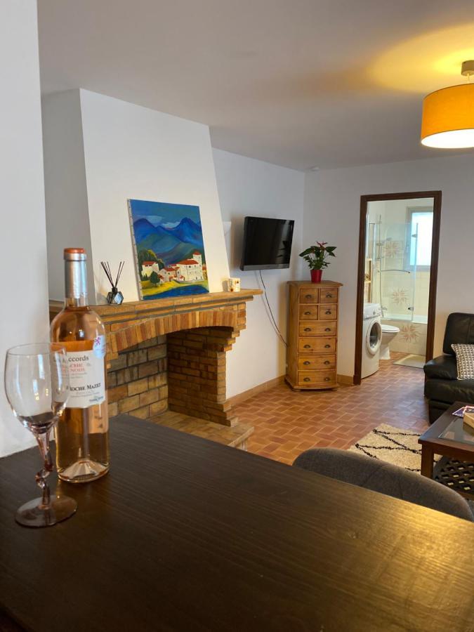 Charmant Appartement Au Coeur Du Village Tourrettes-sur-Loup Luaran gambar
