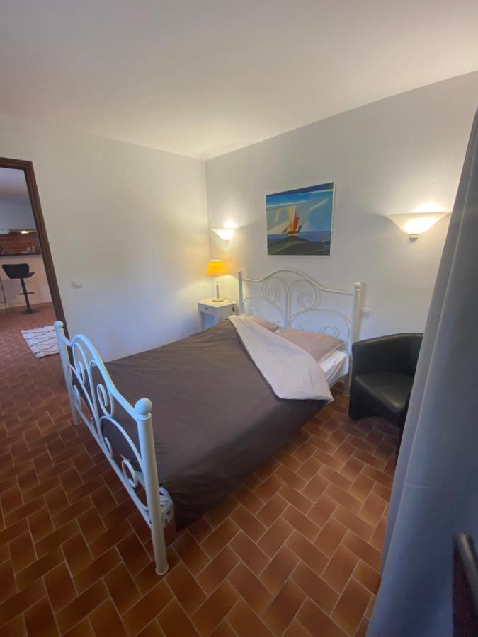 Charmant Appartement Au Coeur Du Village Tourrettes-sur-Loup Luaran gambar